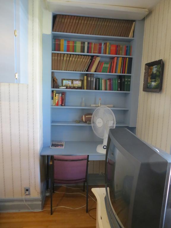 Leah Jane'S Bed & Breakfast Moncton Room photo