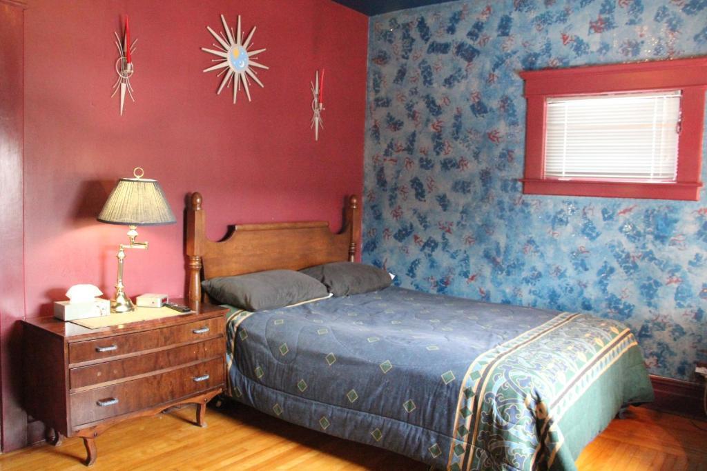 Leah Jane'S Bed & Breakfast Moncton Room photo