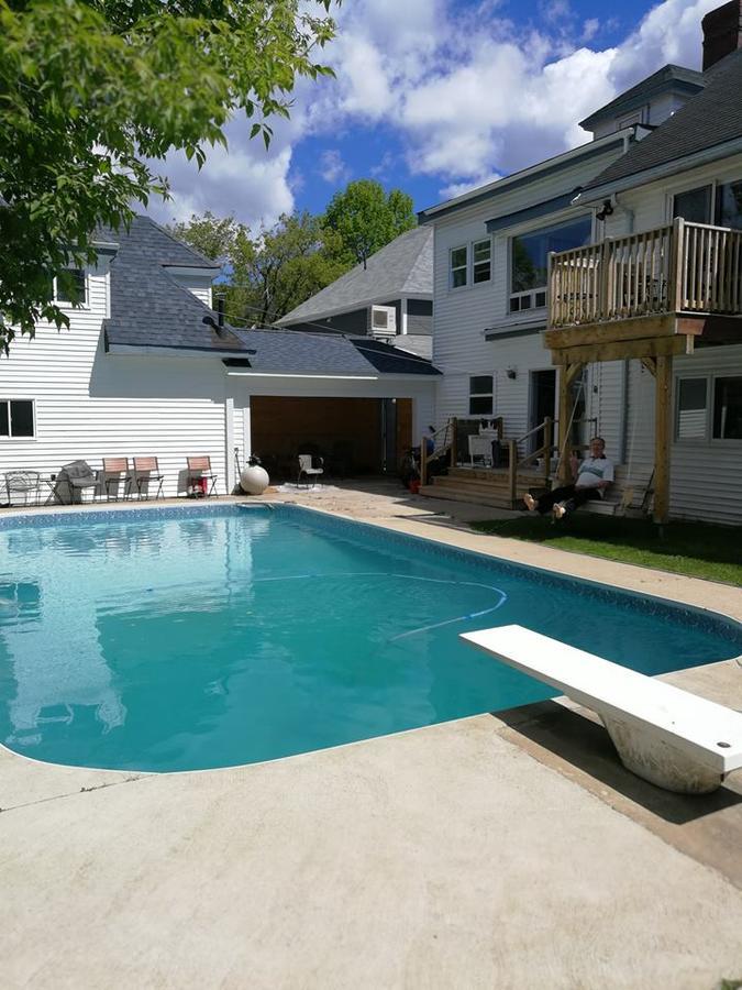 Leah Jane'S Bed & Breakfast Moncton Exterior photo